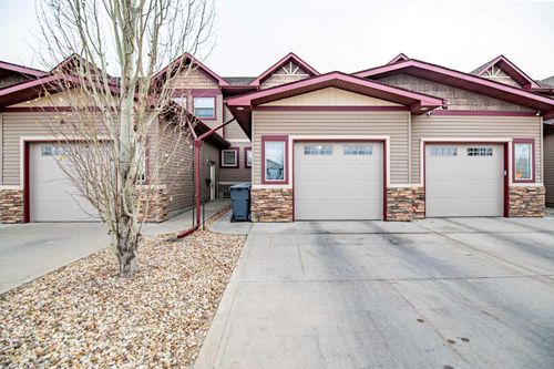 {{alt}} | Card Image