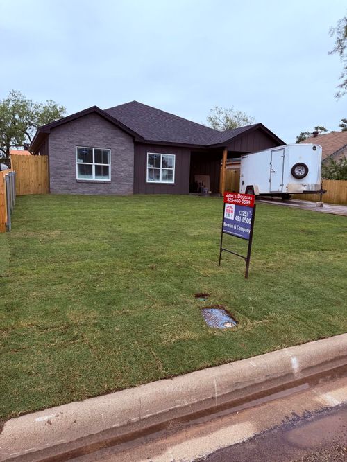 918 Murphy St, San Angelo, TX, 76903-8935 | Card Image