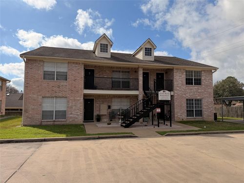 apt-206-2300 Stone Hollow Dr, Brenham, TX, 77833-5639 | Card Image