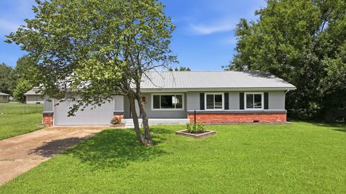 1611 W Fairplay St, Bolivar, MO, 65613-3403 | Card Image