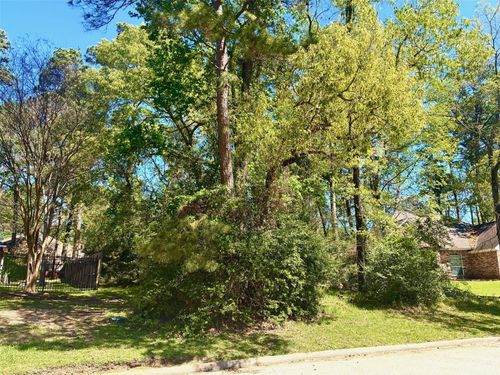 3015 Chaucer Dr, Montgomery, TX, 77356-5443 | Card Image