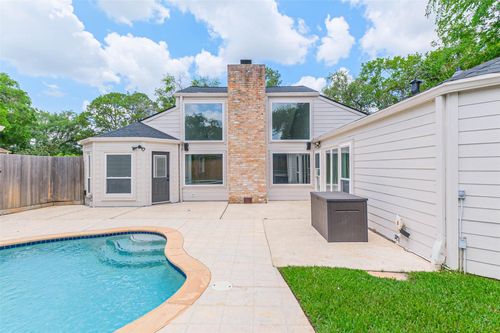 11931 Riverview Dr, Houston, TX, 77077-3033 | Card Image
