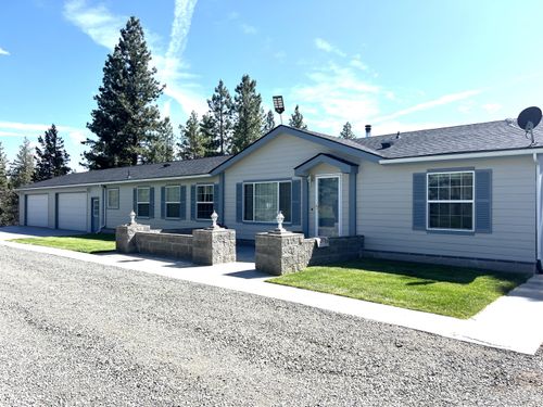 8334 Mina Bird Dr, Bonanza, OR, 97623-8766 | Card Image
