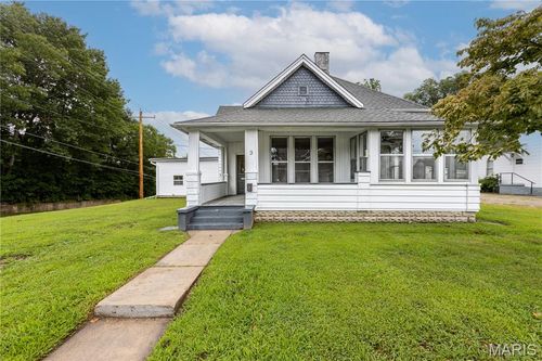 3 S Hickory St, Dexter, MO, 63841-2101 | Card Image