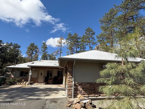 2260 W Pine Dr, Prescott, AZ, 86305-7520 | Card Image