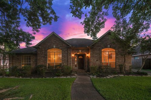 2123 Meadow Park Cir, Missouri City, TX, 77459-4468 | Card Image