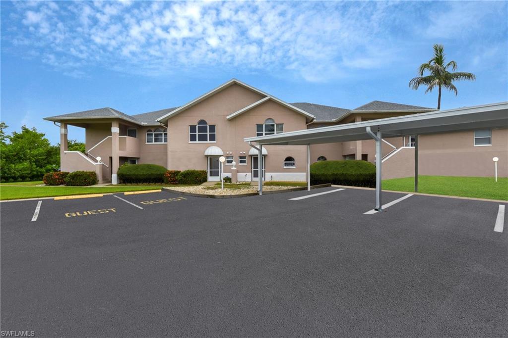Residential in LEHIGH ACRES