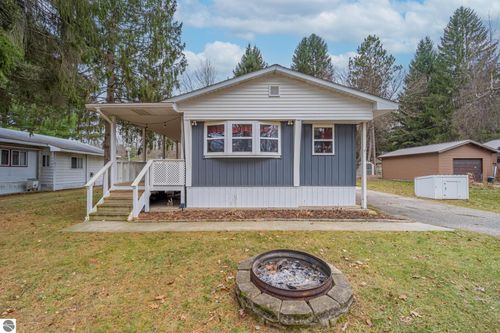 111 Terrace Drive, Houghton Lake, MI, 48629 | Card Image