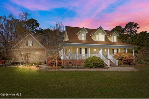 1052 N Creek Dr, Belhaven, NC, 27810-9565 | Card Image