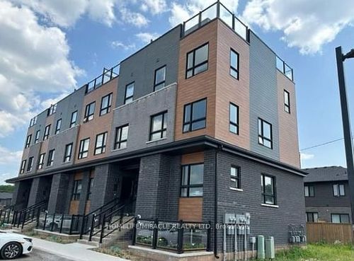 103-6705 Cropp St, Niagara Falls, ON, L2E0C1 | Card Image