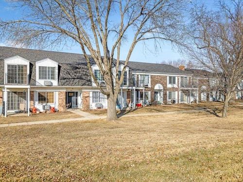 apt-4-706 Kiwanis Dr, Freeport, IL, 61032-4545 | Card Image