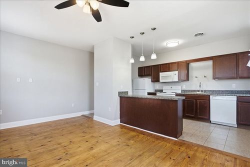 201-126 N Braddock Street, WINCHESTER, VA, 22601 | Card Image