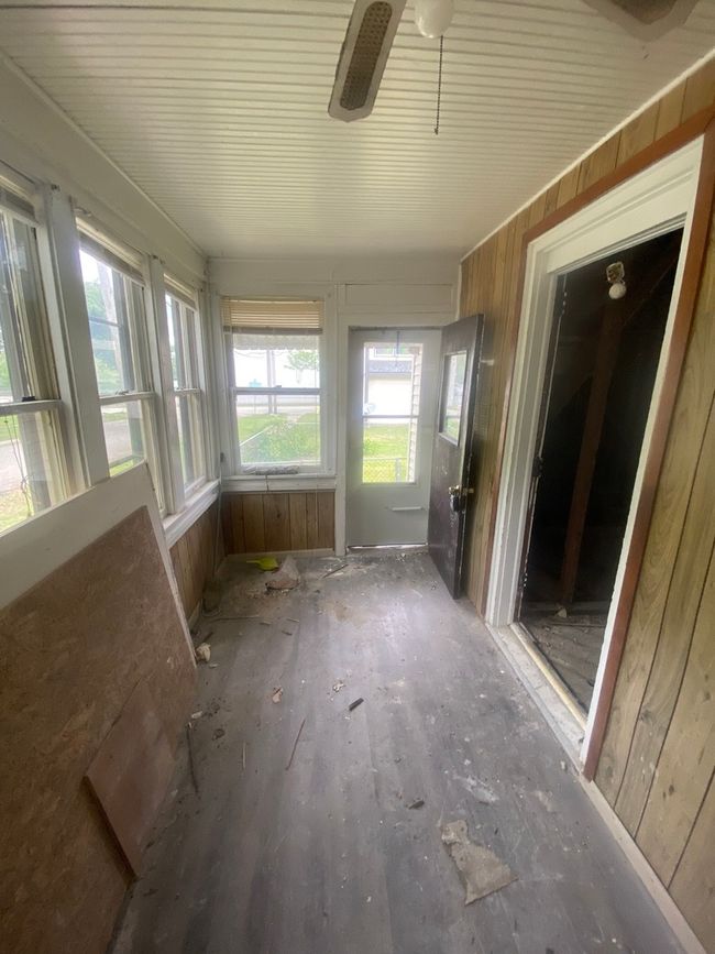 1306 Magnolia St, House other with 3 bedrooms, 2 bathrooms and 1 parking in Rockford IL | Image 6