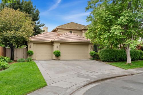 3708 Los Cerros Pl, Davis, CA, 95618-6730 | Card Image