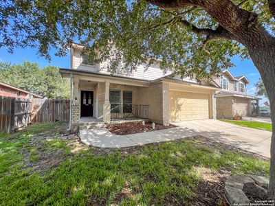 224 Eagle Pass Dr, House other with 3 bedrooms, 2 bathrooms and null parking in New Braunfels TX | Image 2