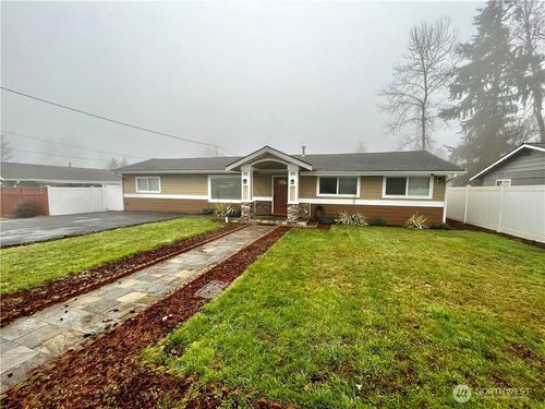 16836 123rd Ave Se, Renton, WA, 98058-6047 | Card Image