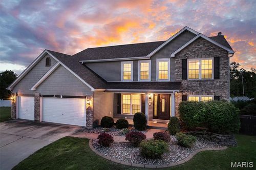 6 Parsons Creek Ct, O Fallon, MO, 63366-5932 | Card Image