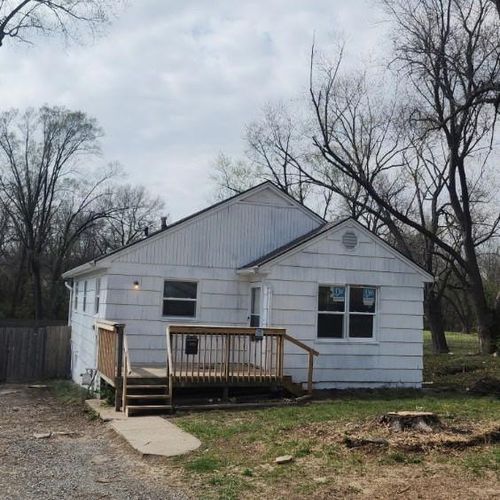 2524 Race Ave, Independence, MO, 64052-3535 | Card Image
