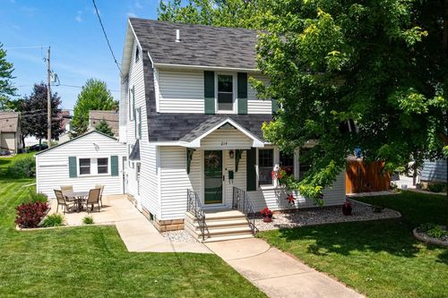 214 S Willow Street, KIMBERLY, WI, 54136 | Card Image