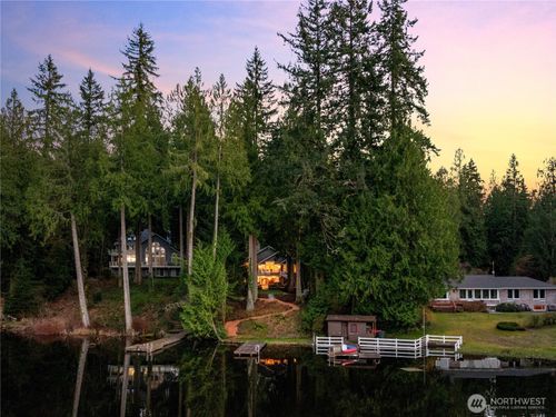 25314 Se 28th St, Sammamish, WA, 98075-9437 | Card Image