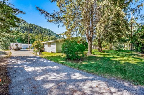 7569 Us Highway 97, Peshastin, WA, 98847-9711 | Card Image
