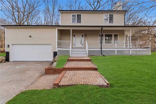 65 Village Hill Ln, North Kingstown, RI, 02852-7013 | Card Image