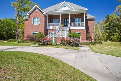 12796 Woodland Cir, D'Iberville, MS, 39540-3503 | Card Image