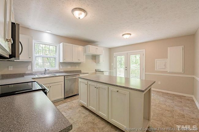 7040 Calais Dr, House other with 3 bedrooms, 3 bathrooms and null parking in Durham NC | Image 6