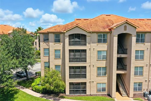 5206-8010 Tuscany Way, DAVENPORT, FL, 33896-5443 | Card Image