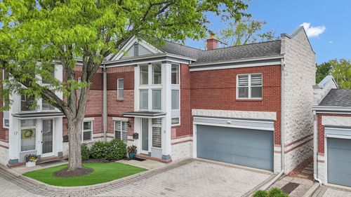 15 Manchester Ln, Elmhurst, IL, 60126-3969 | Card Image
