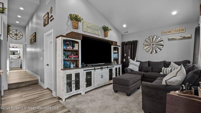 450 E 10 Th St, House other with 3 bedrooms, 2 bathrooms and 5 parking in Rifle CO | Image 7