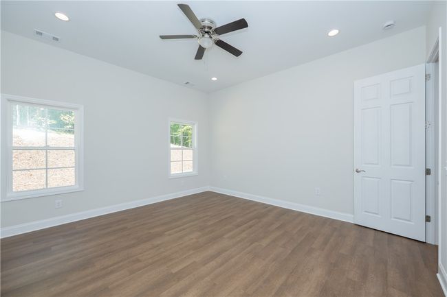 Primary Bedroom | Image 26
