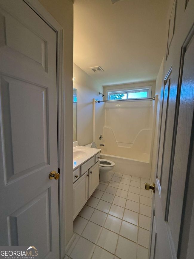 430 Ruby Forest Pkwy, House other with 4 bedrooms, 3 bathrooms and 2 parking in Suwanee GA | Image 30