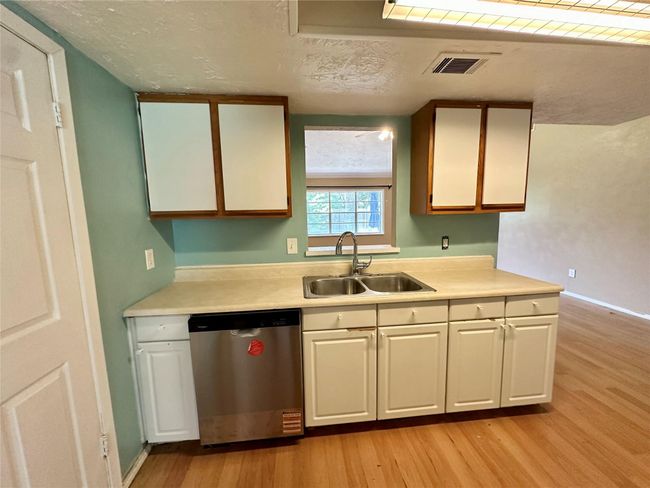 1820 Aspen Ln, House other with 3 bedrooms, 2 bathrooms and 2 parking in Seabrook TX | Image 6