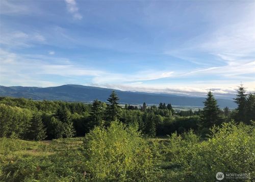 24 Kristy Kay Ln, Cathlamet, WA, 98612-9409 | Card Image