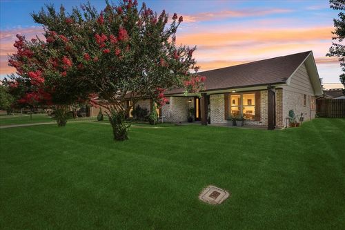 2519 Ridgewood Ln, Nederland, TX, 77627-4609 | Card Image