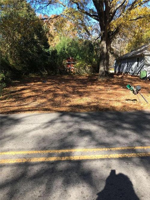 1017 W Broad St, Griffin, GA, 30223-2626 | Card Image