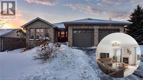 28 Mansfield Dr, St George, ON, N0E1N0 | Card Image