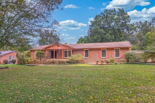 204 Lake Circle Dr, Tullahoma, TN, 37388-5210 | Card Image