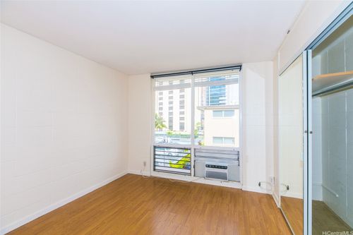 22-920 Kaheka St, Honolulu, HI, 96814-2424 | Card Image