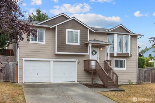 17421 73rd Ave Ne, Arlington, WA, 98223-8192 | Card Image