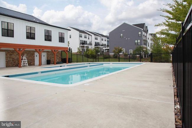 25409 Hartland Orchard Ter, Townhouse with 4 bedrooms, 4 bathrooms and null parking in CHANTILLY VA | Image 32