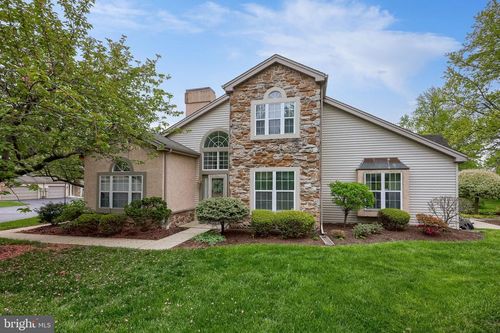 128 Greenview Dr, LANCASTER, PA, 17601-1002 | Card Image