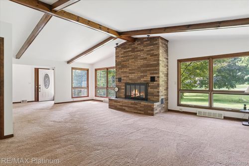 3200 Patterson Lake Rd, Pinckney, MI, 48169-8724 | Card Image