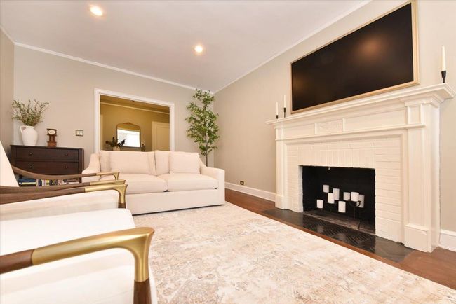 APT-6D - 8 Barstow Rd, Home with 1 bedrooms, 1 bathrooms and null parking in Great Neck NY | Image 6