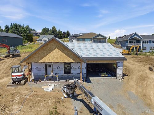 2824 Cyprus Cir, Moscow, ID, 83843-4519 | Card Image