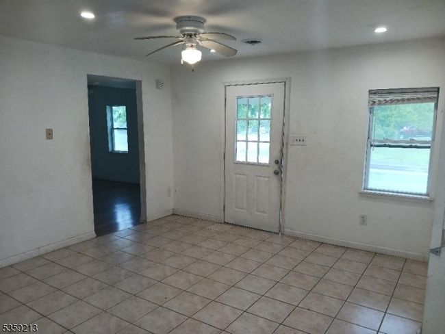 792 Paulsboro Rd, House other with 3 bedrooms, 1 bathrooms and null parking in Logan Twp NJ | Image 4