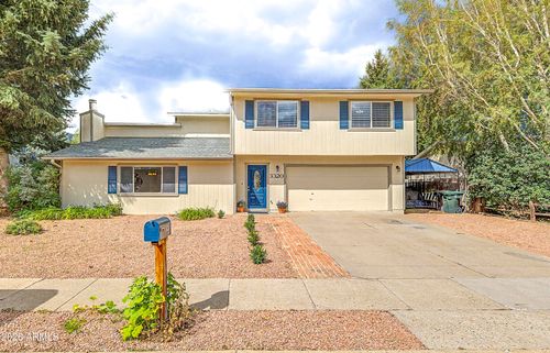 3320 W Wilson Drive, Flagstaff, AZ, 86001 | Card Image