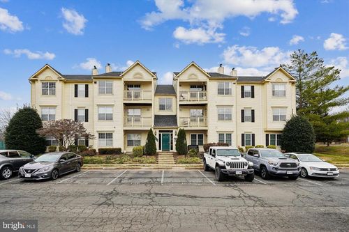 apt-204-10998 Koman Cir, MANASSAS, VA, 20109-7754 | Card Image