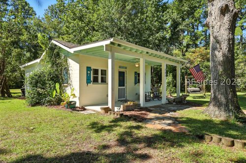 207 Goethe Hill Rd, Beaufort, SC, 29906-5768 | Card Image